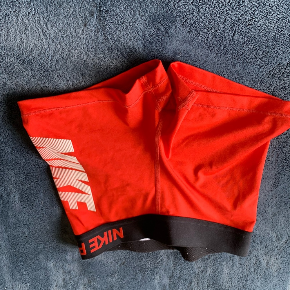 Nike Pro 3in shorts